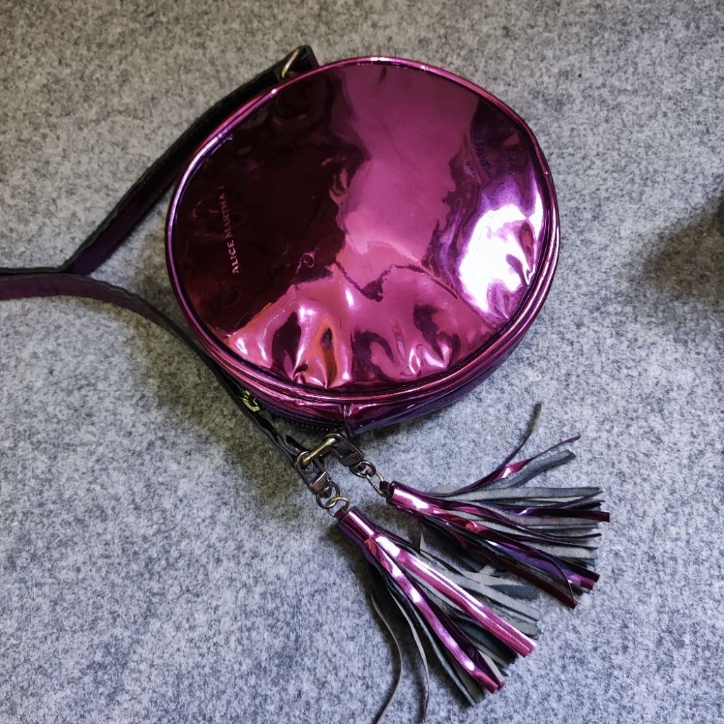 ALICE MARTHA Slingbag/ Crossbody purse