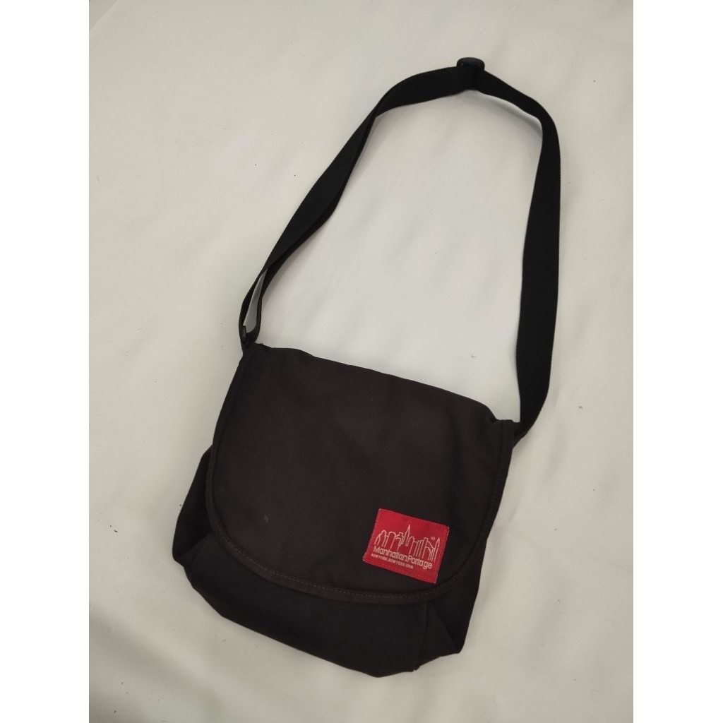 tas selempang by Manhattan sling bag