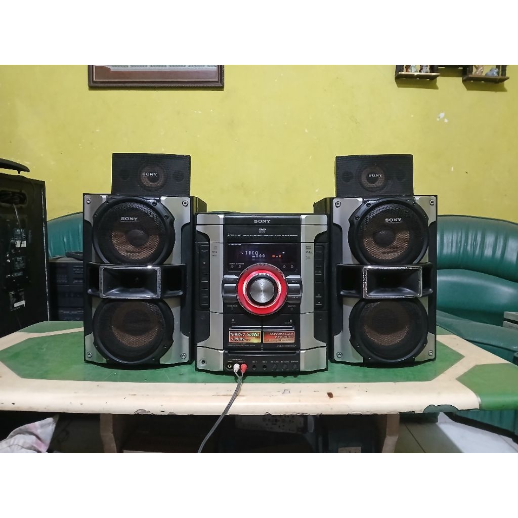 Hifi Compo SONY MHC-GNZ888D Tape Normal power 5200 watt pmpo