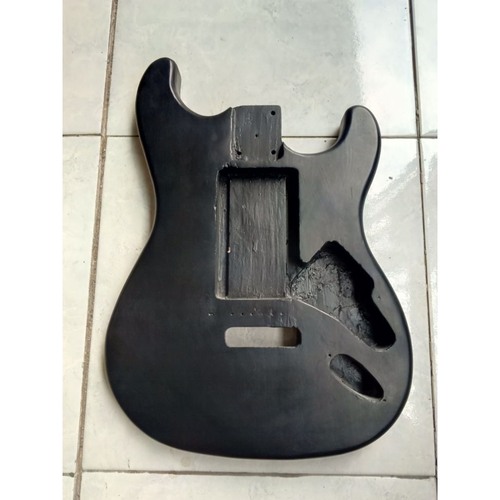 body stratocaster second siap rakit kayu sudah kering