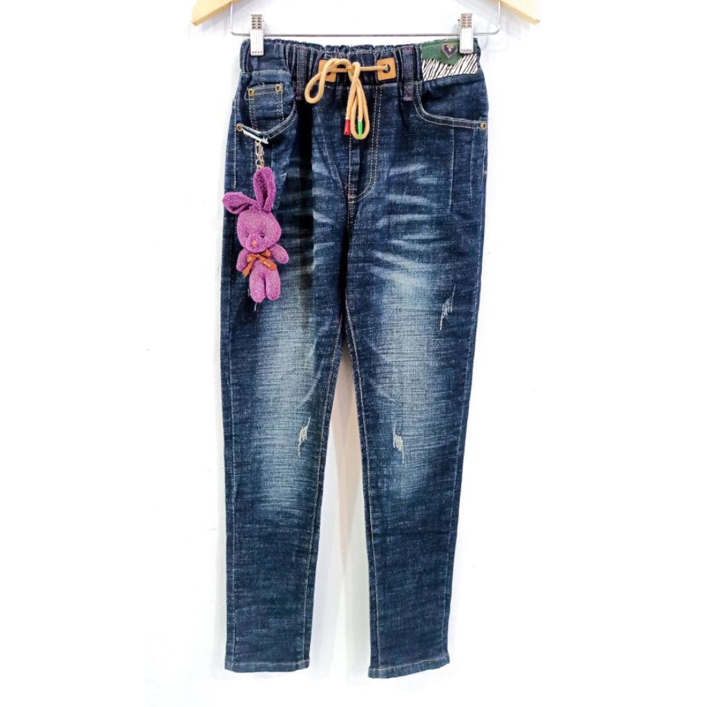 Celana jeans wanita kekinian model pensil