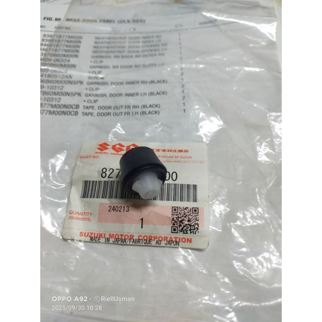 Stopper Pintu bawah Asli Suzuki Ertiga old/Grand Vitara