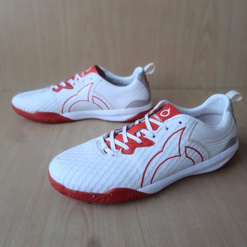 SEPATU FUTSAL SECOND/PRELOVED/BEKAS ORTUSEIGHT JOGOSALA VENOM SIZE 41