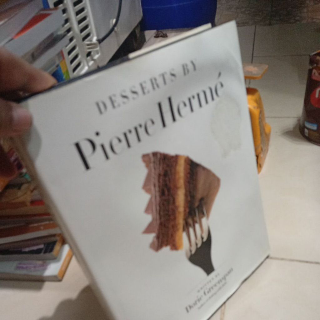 DESSERTS BY PIERRE HERME Herme and Greenspan