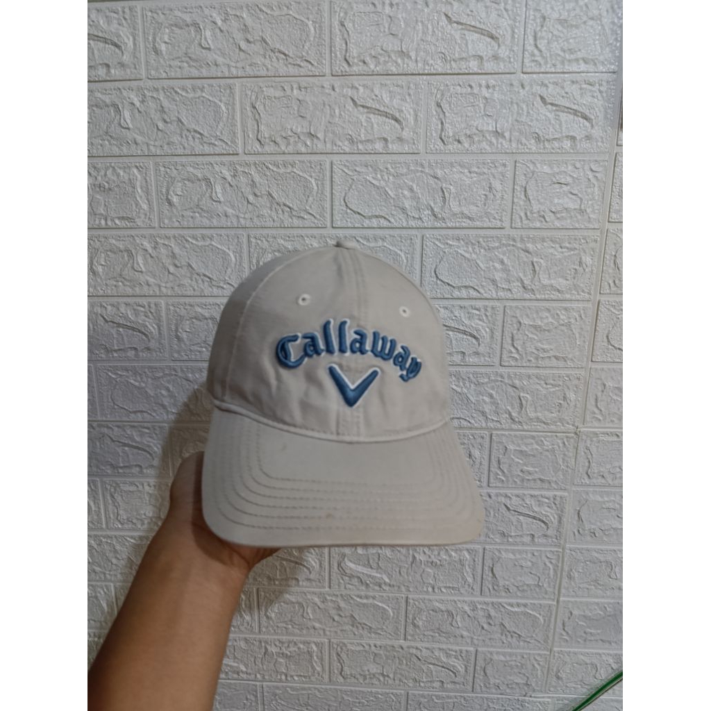 topi golf pria callaway original cream bordir embos