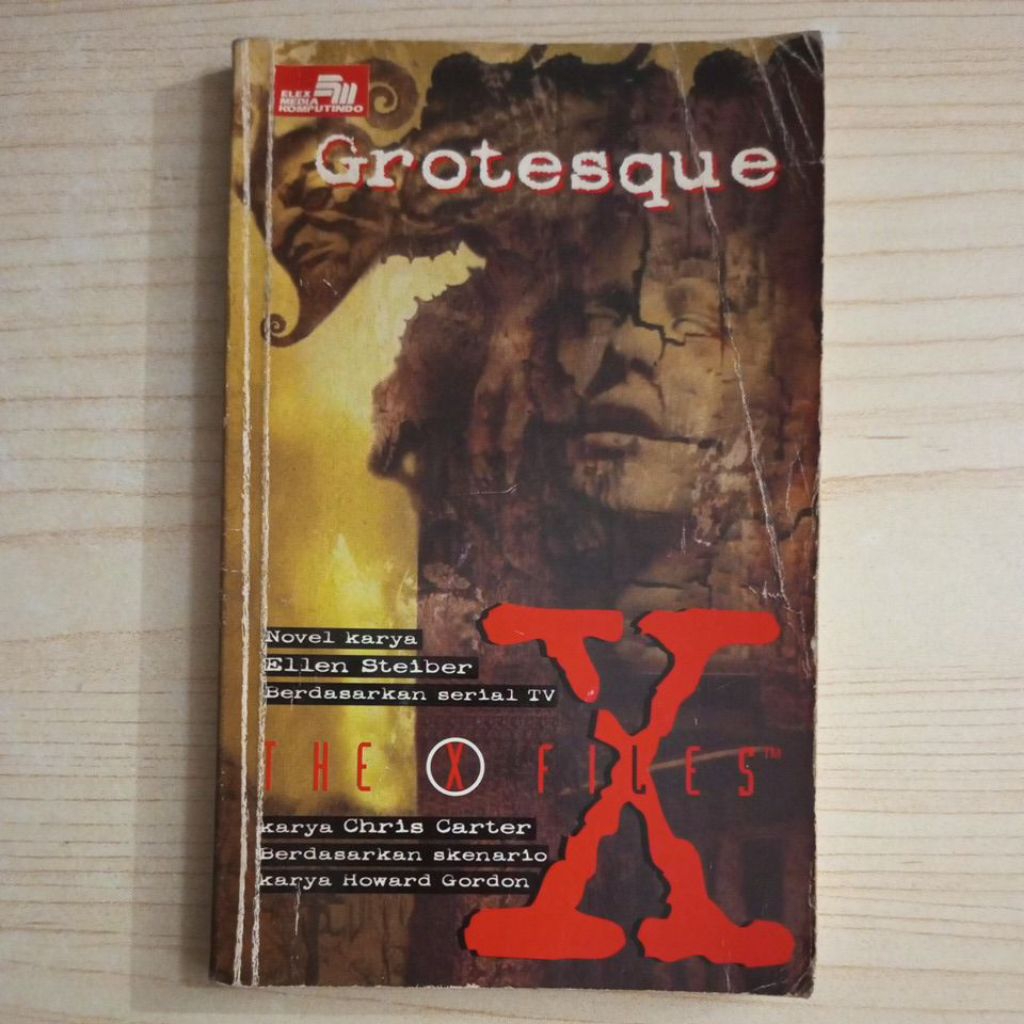 NOVEL THE X FILES GROTESQUE