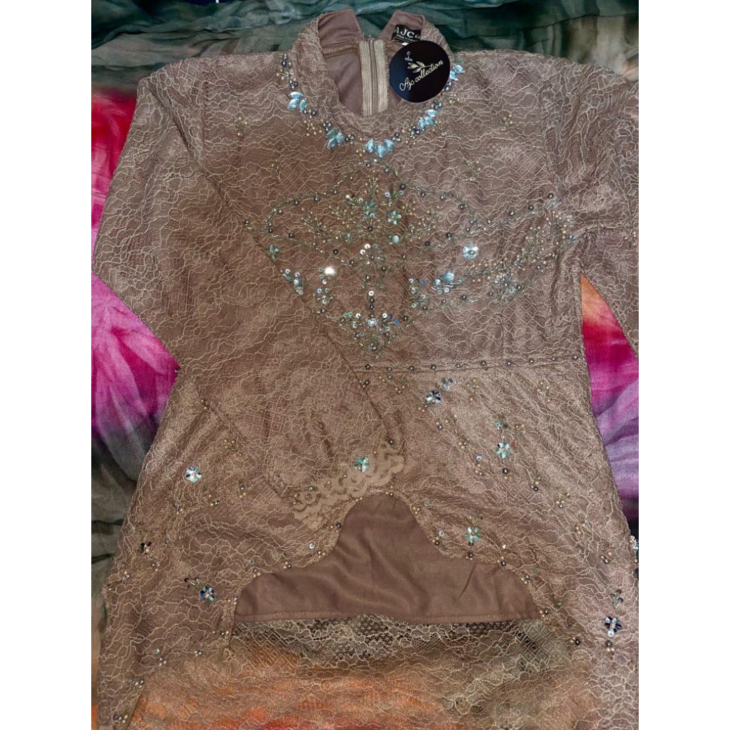 Preloved Atasan Kebaya