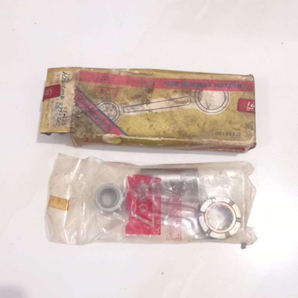 KE 125 Stang seher Piston Kawasaki Binter KE 125 Original