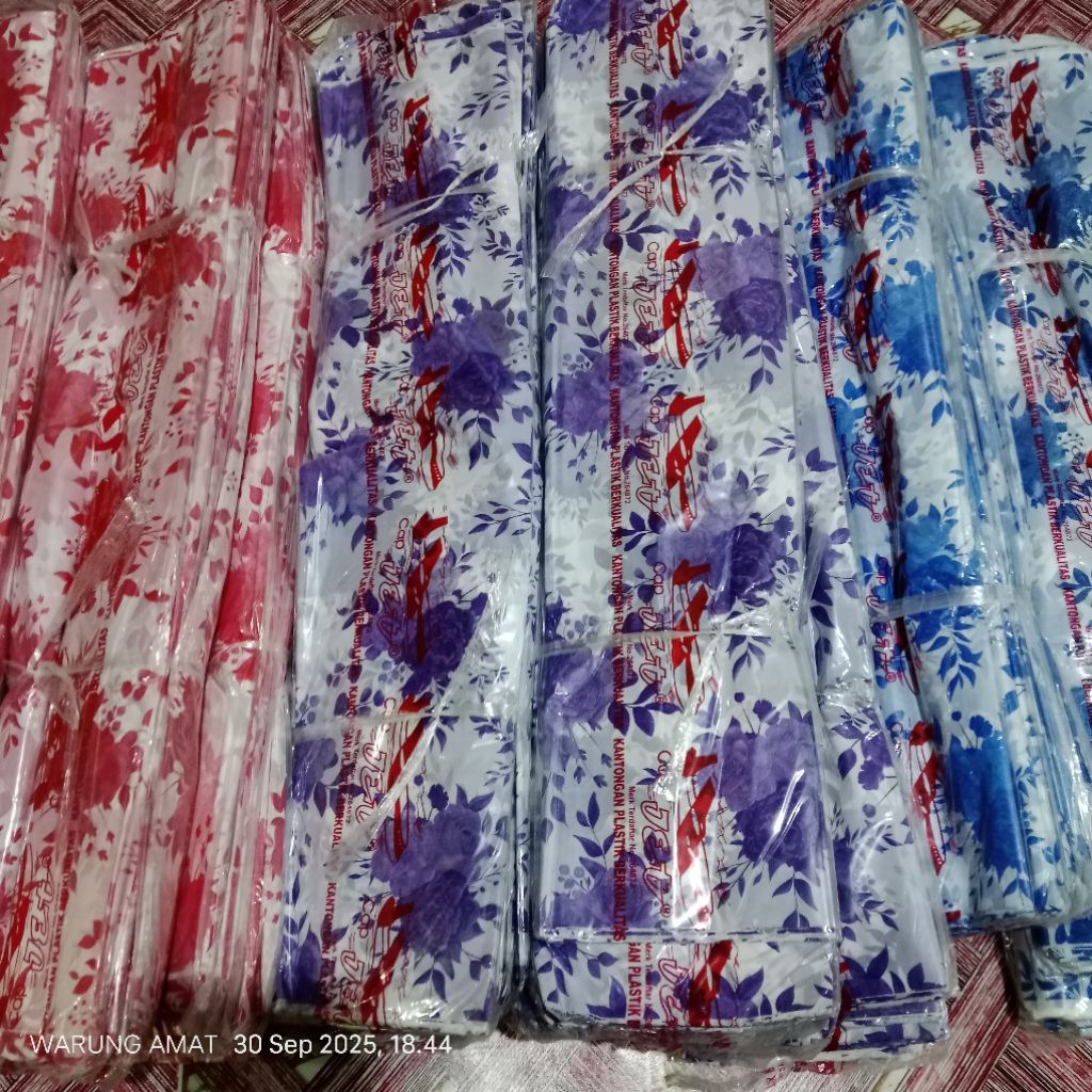 plastik kembang 10m tipis untuk dinding, plafon, taplak meja, plastik unyil