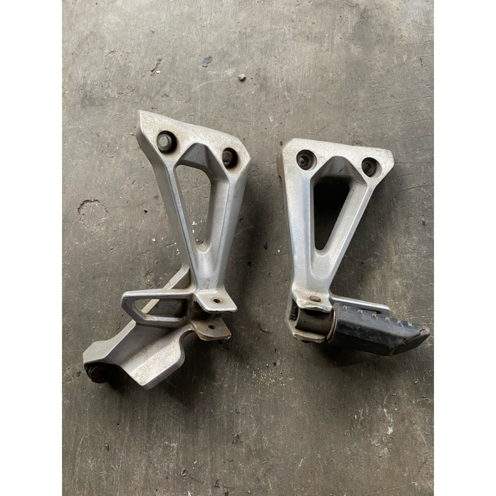 dudukan postep foostep footstep honda absolute revo original copotan