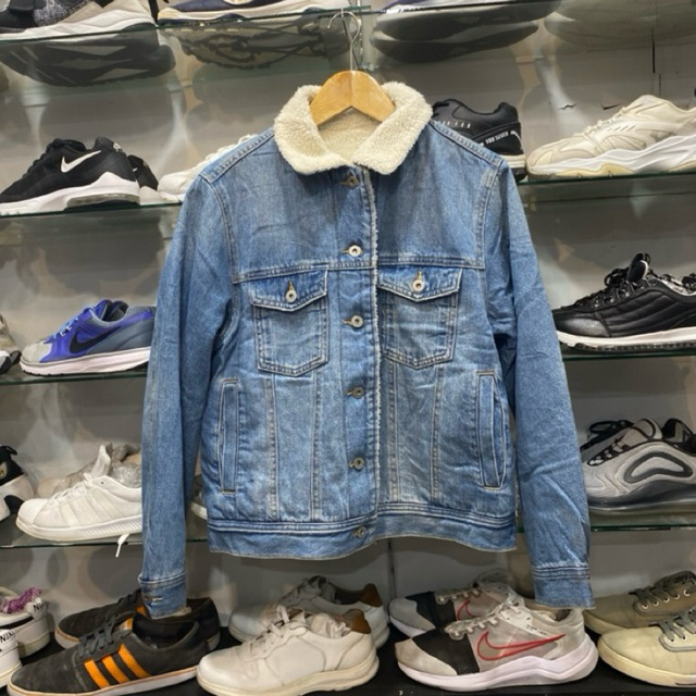 GU BY UNIQLO TRUCKER JACKET DENIM SHERPA