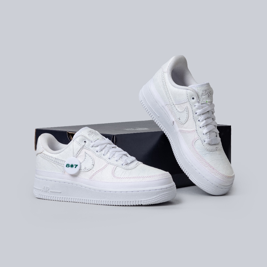 Air Force 1 Low White Tear Away