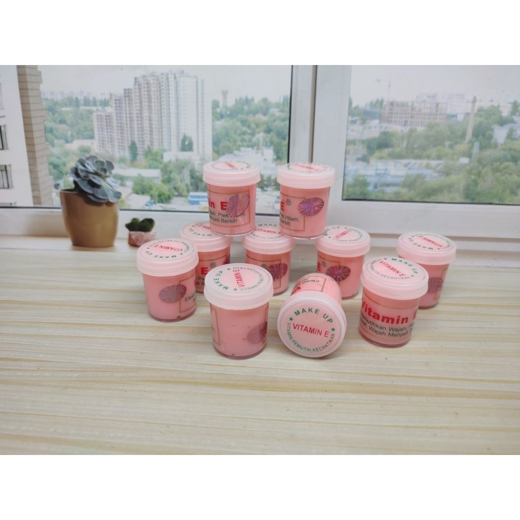 Cream vitamin wajah Vit E 12pcs