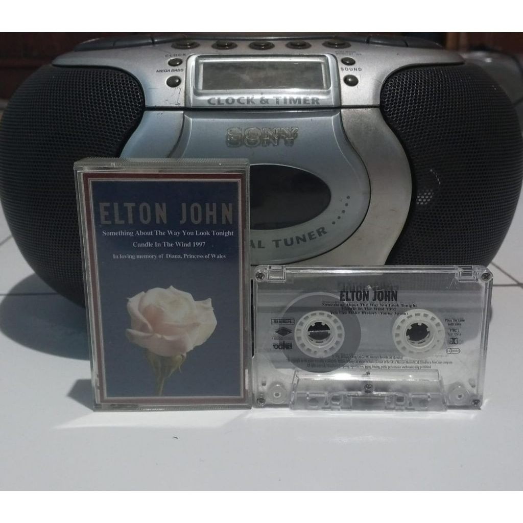 Kaset Pita Elton John