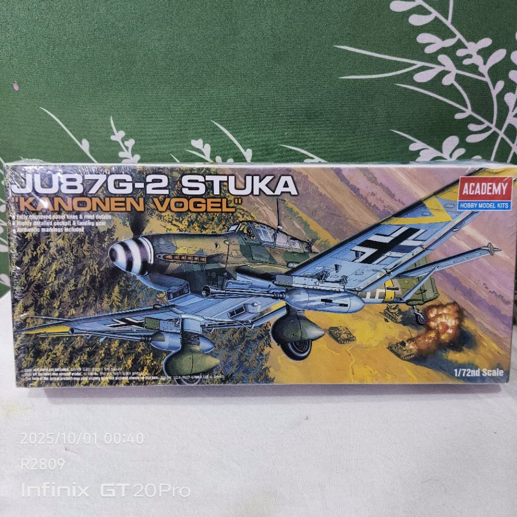 Pesawat Academy 1:72 JU87G-2 Stuka