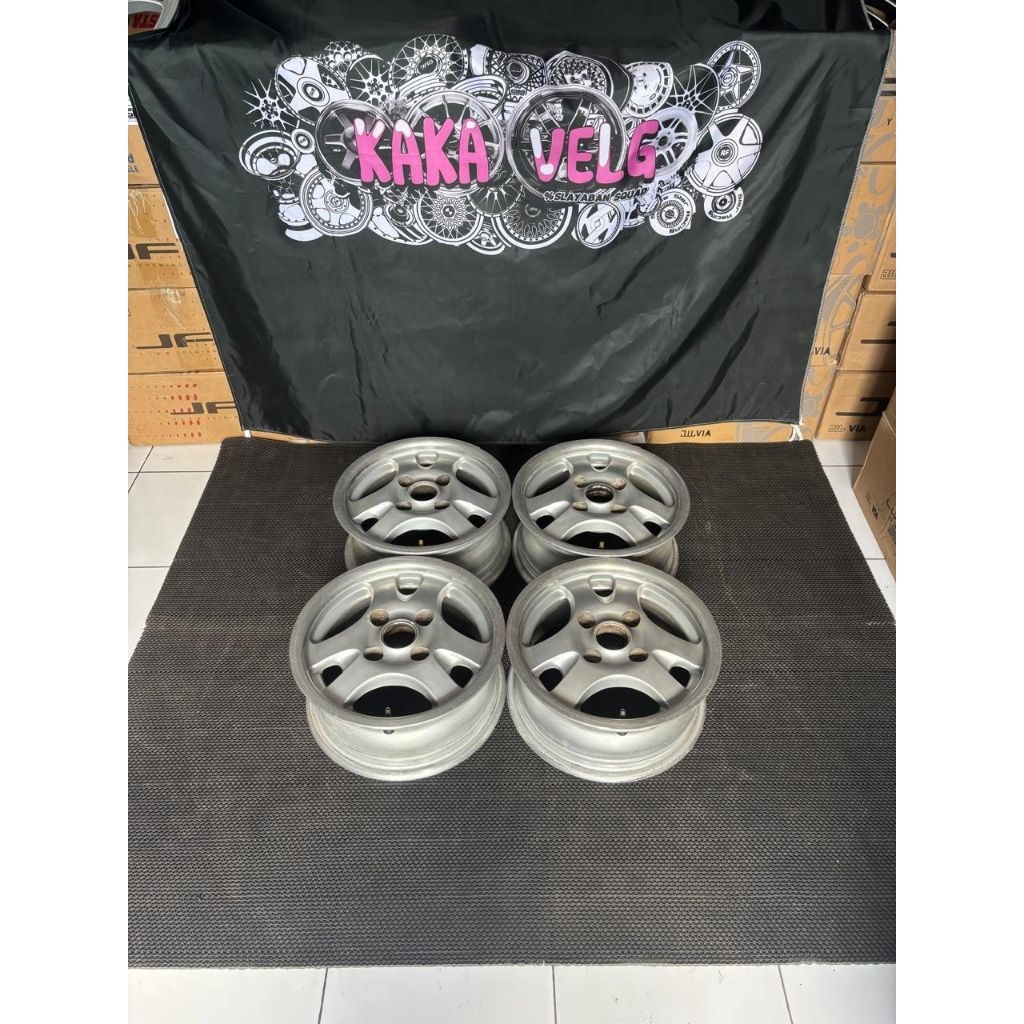 velg oem original DAIHATSU espass R13 pcd 4x110
