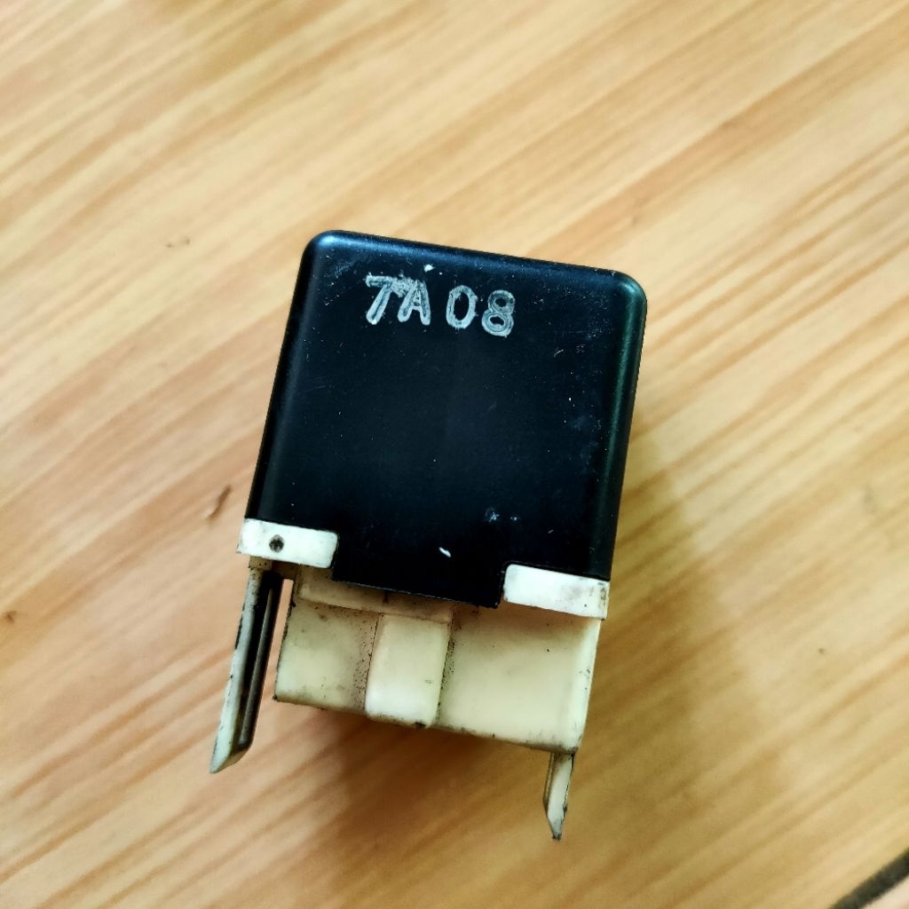 Relay Kompressor AC Timor Kaki 6