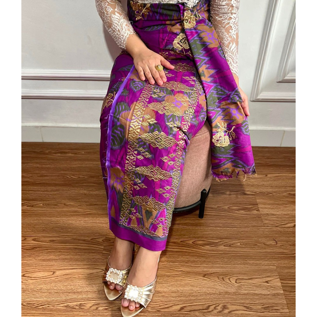 KAMEN KATUN MOTIF ENDEK BORDIR TUMPAL SUGENG EMAS SET SELENDANG