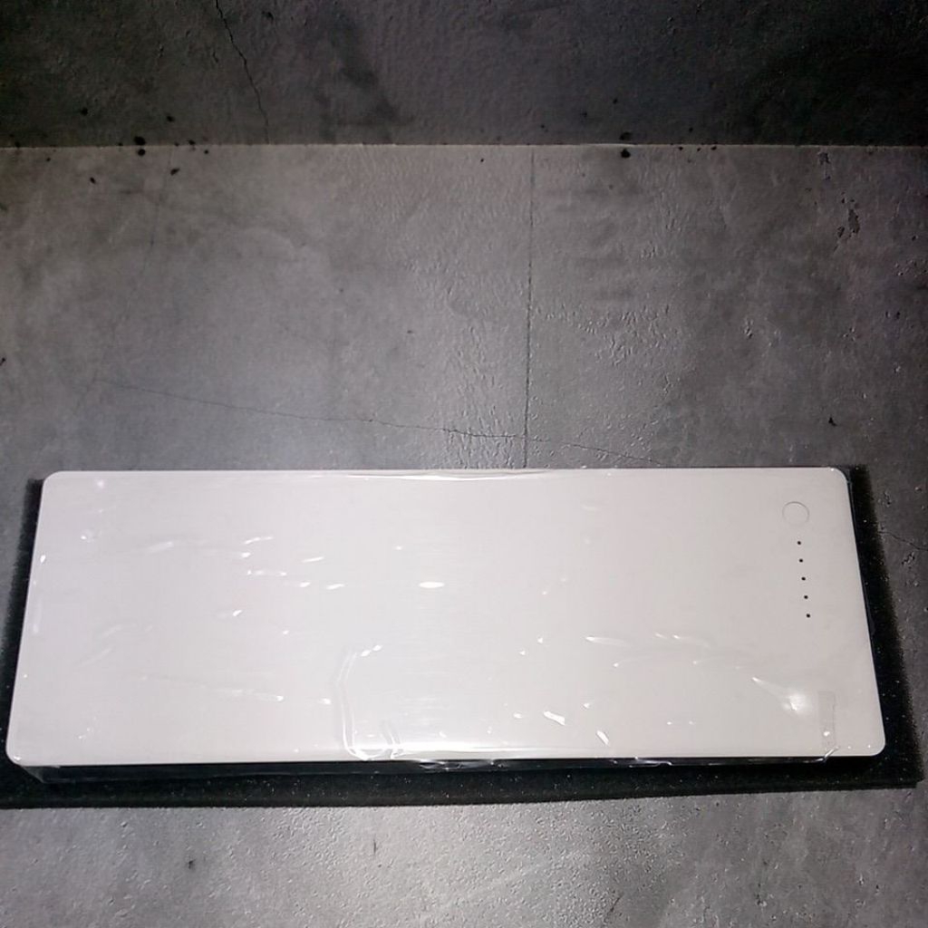 Original baterai Apple macbook 13 inch A1181/A1185