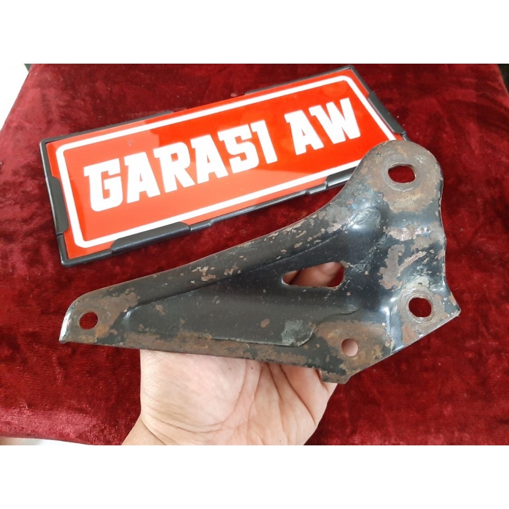 Pangkon Knalpot Astrea Star Original Second Honda