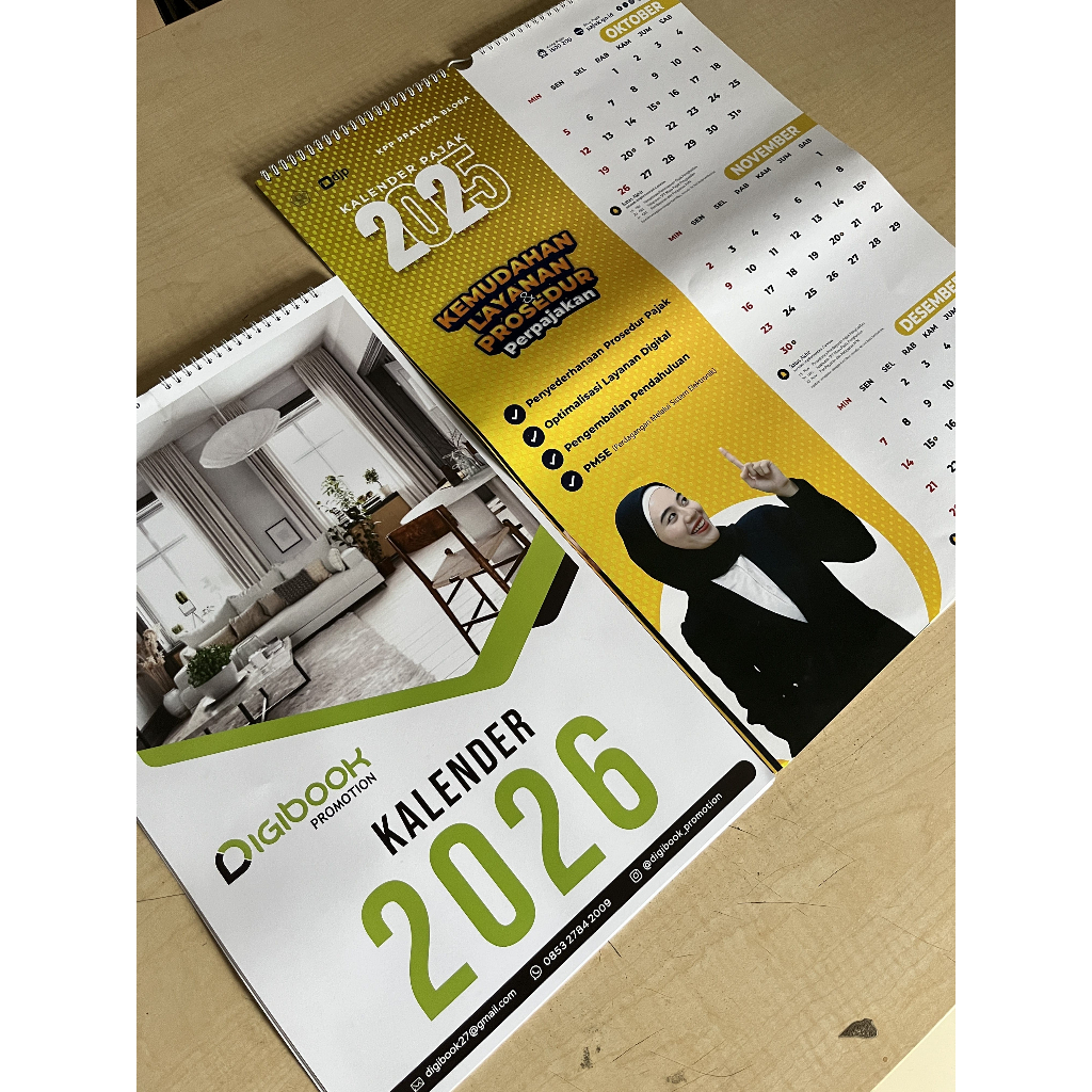Kalender Dinding 2026 Custom – 4 Lembar Linen Tebal, Spiral, Free Template