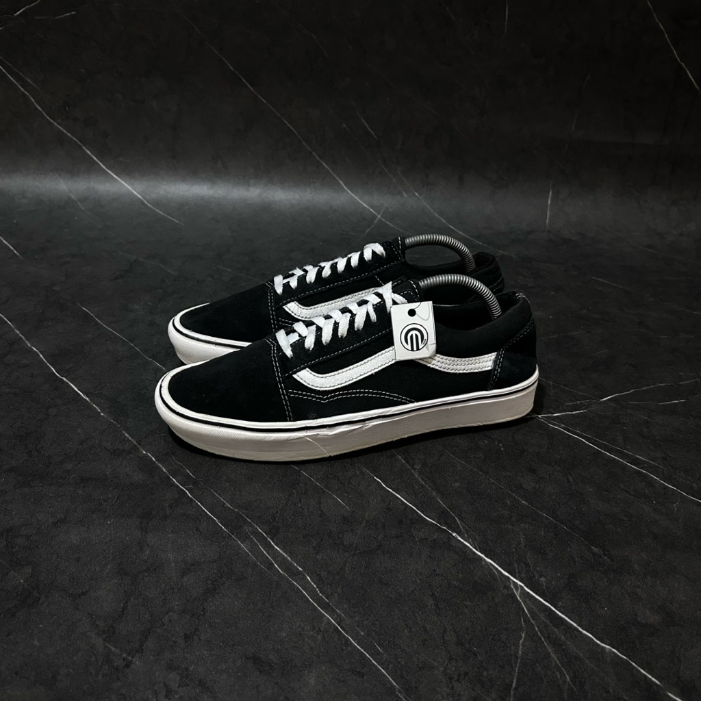 SEPATU PRIA SECOND  VANS OS BW Size 42.5/27.5 cm- KODE C64