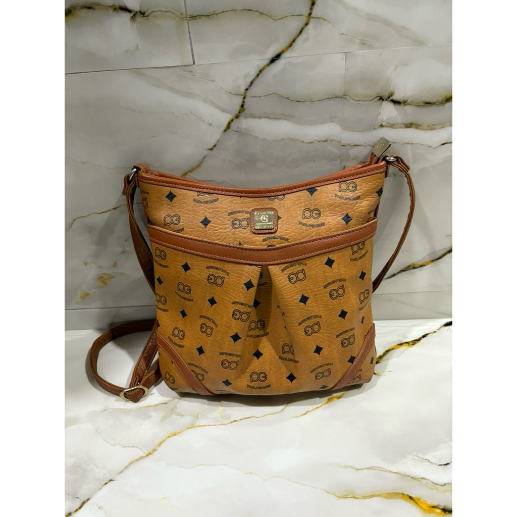 Paolo Gomes sling/crossover bag