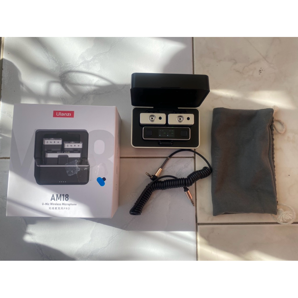 Ulanzi AM18 Wireless Mic Dual Channel