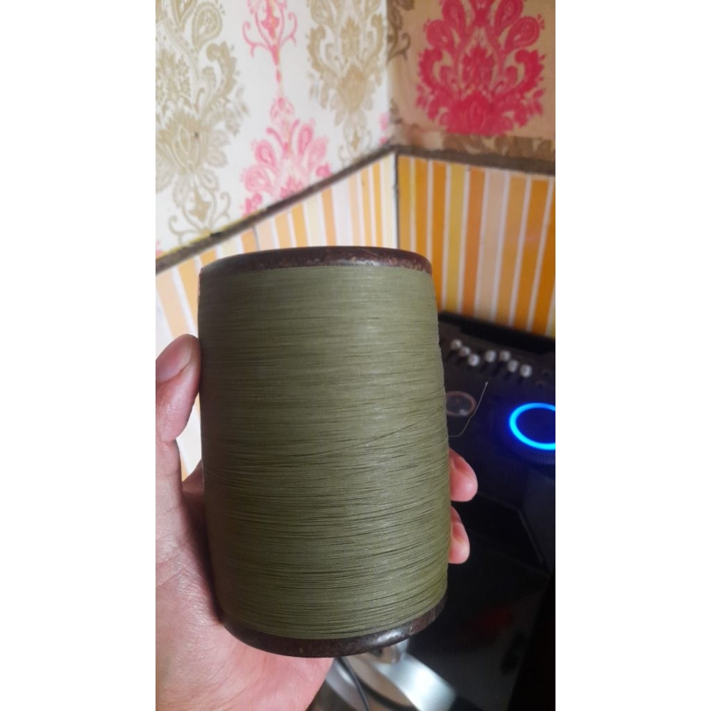 Gelasan Matot Bahan Abu 6000 yard ukuran 0.20