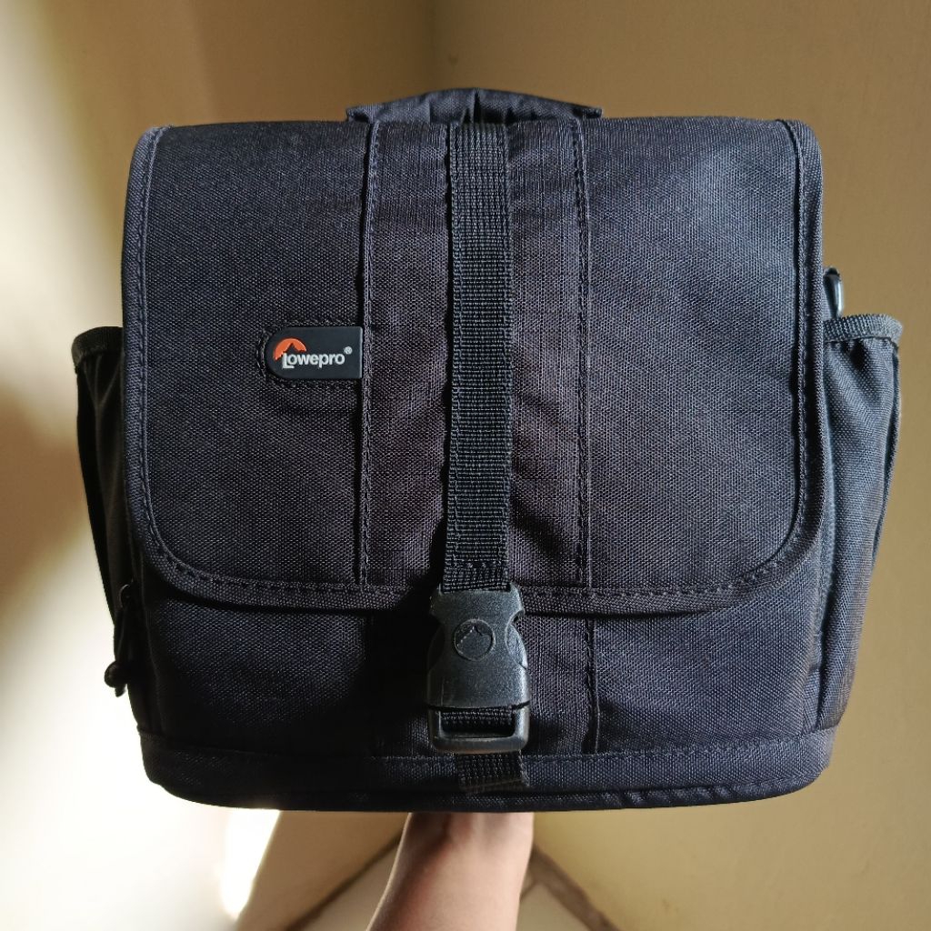 Tas Lowepro Adventura 170 Original Baik Tas DSLR / Tas Mirrorless