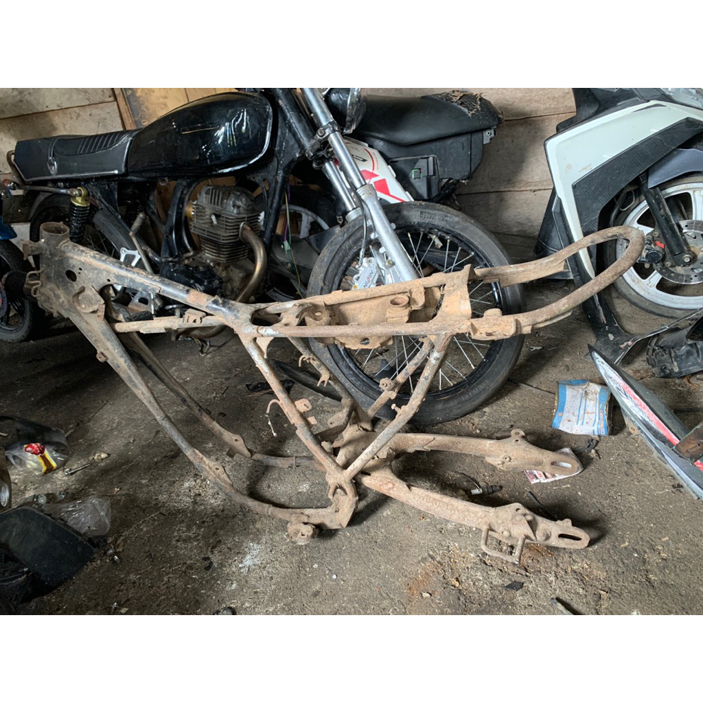 Rangka Motor Frame Comp Yamaha DT100 DT 100 A/B/C/X Original NOS Blank