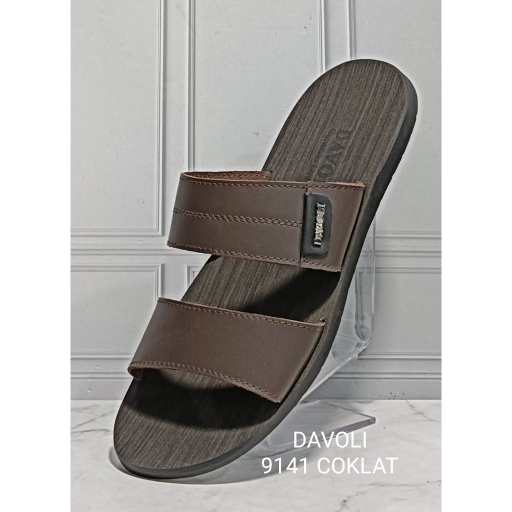 sandal slide / sorong cowok bahan kulit asli ringan dan nyaman di pakai , tapak anti slip brand DAVO