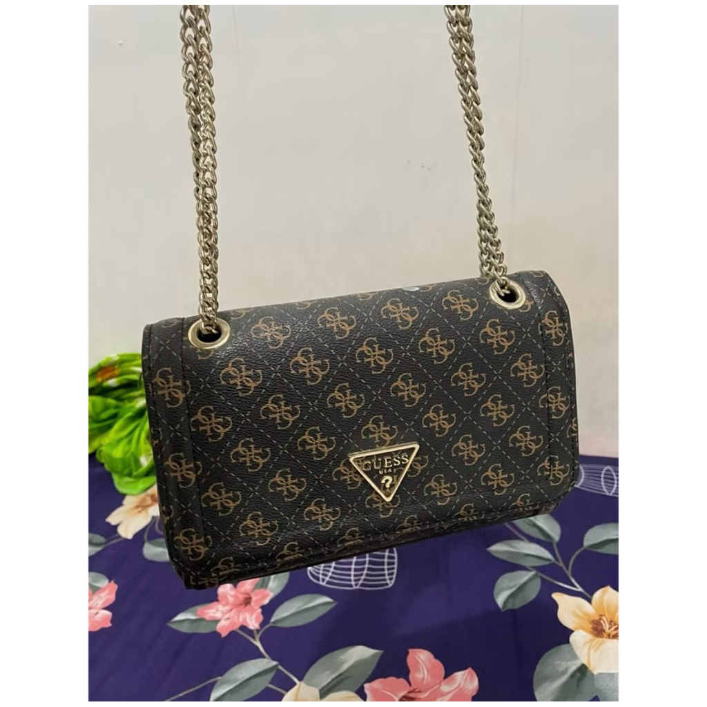 Tas Guess (factory outlet) Preloved