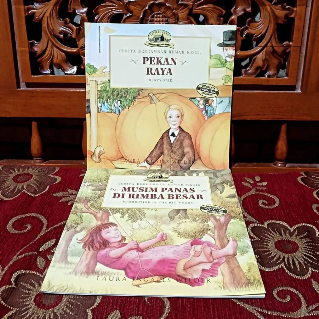 Buku Dongeng Anak Laura Ingalls Wilder Cerita Bergambar Rumah Kecil