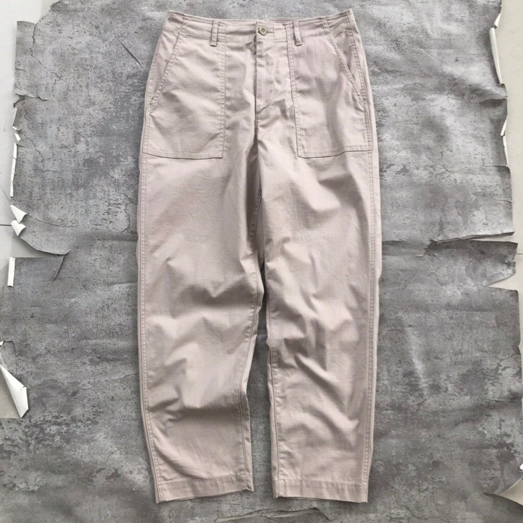 Celana Panjang by Uniqlo Fatigue Baker Women Pants Beige sz 31