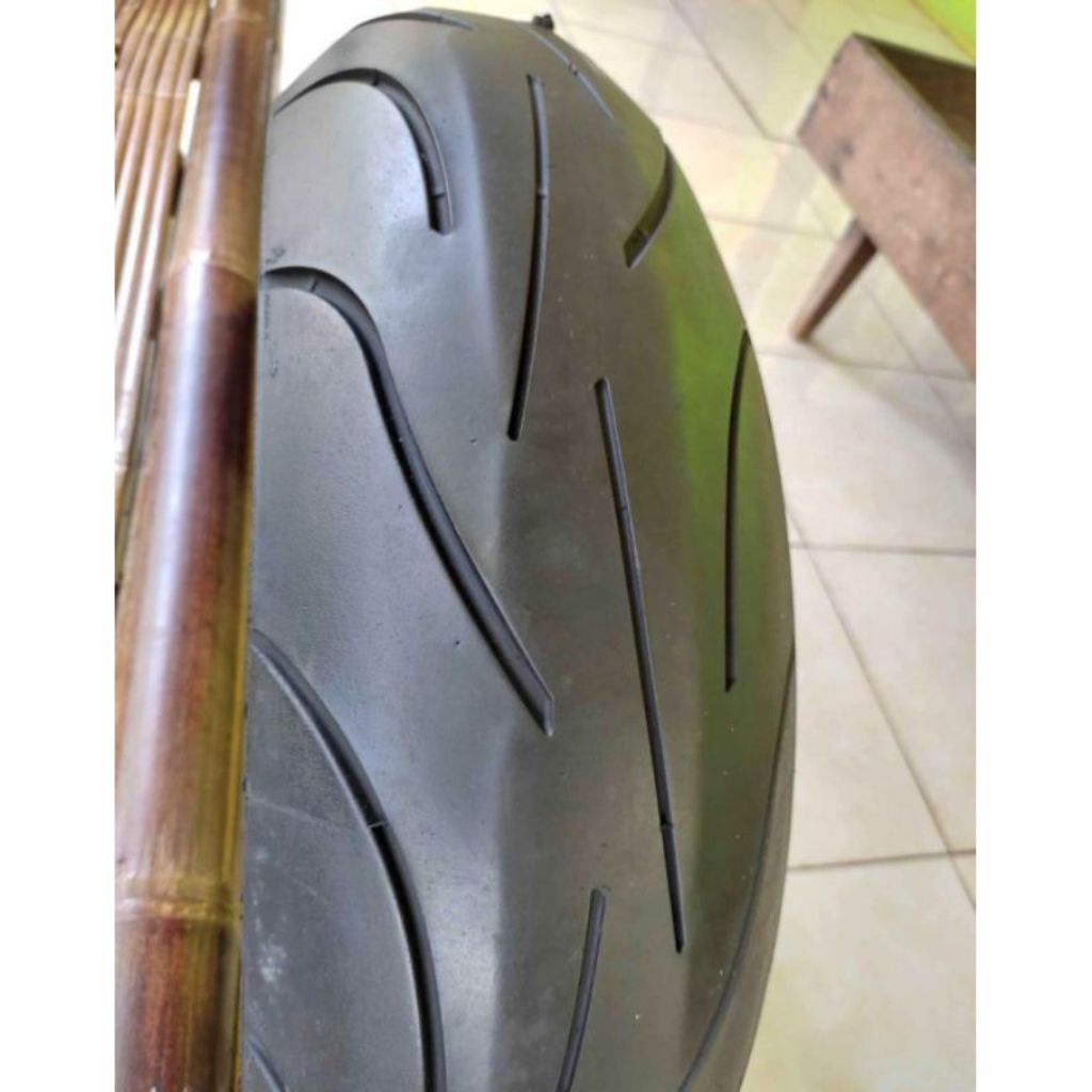 Ban Michelin Pilot power 2CT ukuran 180/55-17