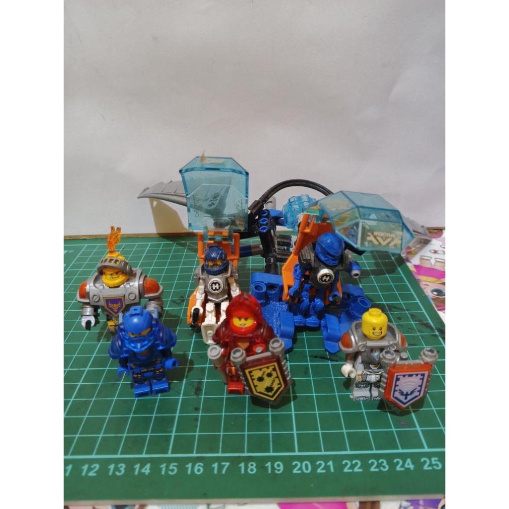 lego minifigure nexo knight & factory original