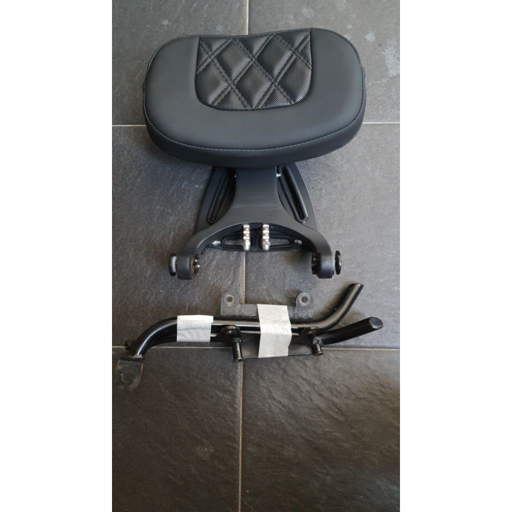 [2nd] Backrest Keeway V250fi + Bracket