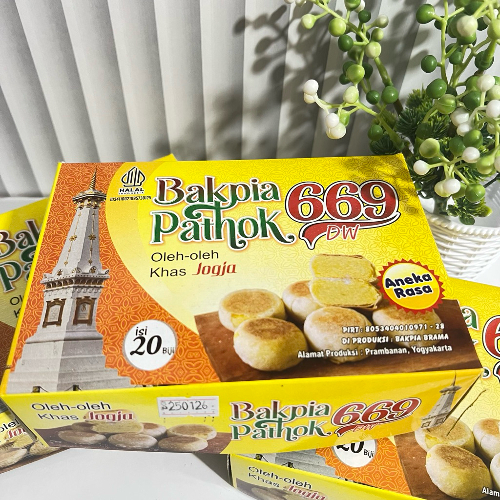 Bakpia pathok khas Jogja mix- aneka rasa