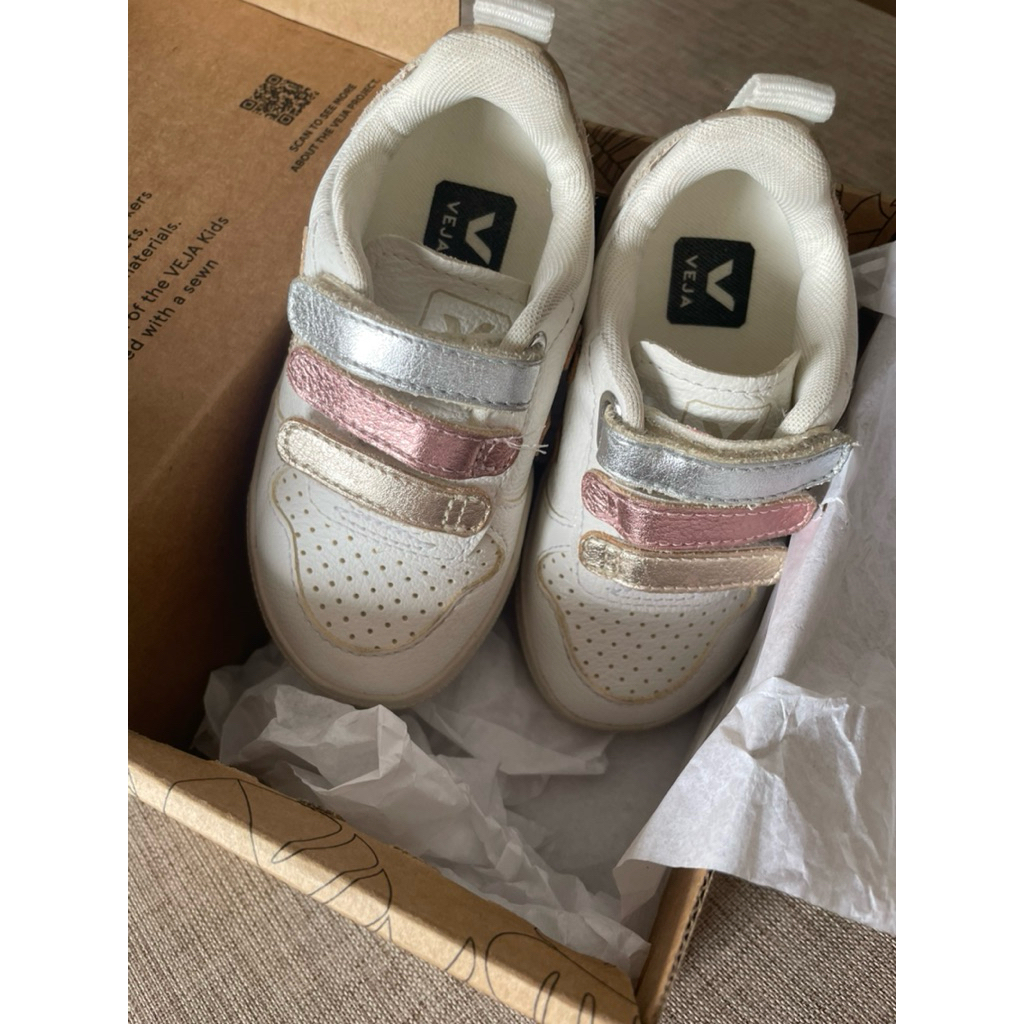 Veja leathers shoes kids