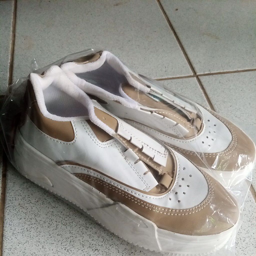 sepatu pria dan wanita no.41