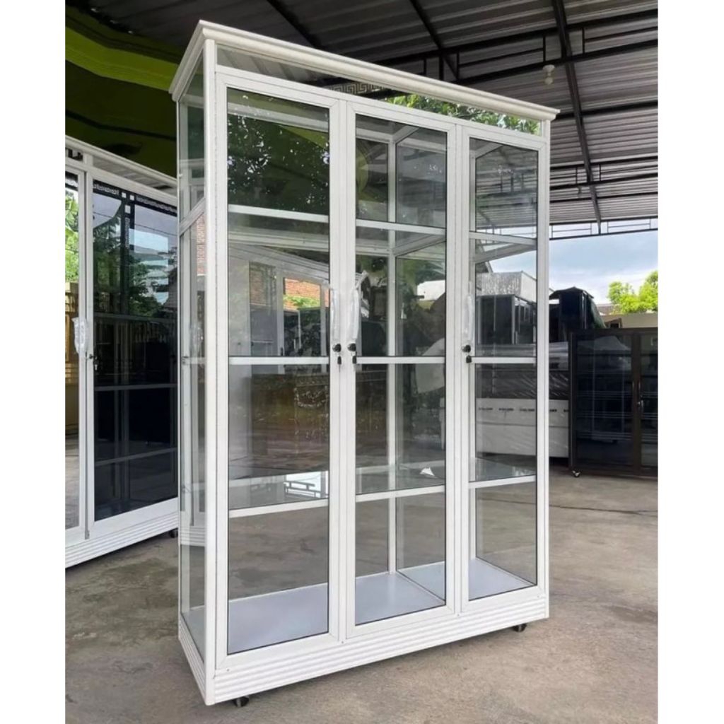 Lemari hias alumunium kaca