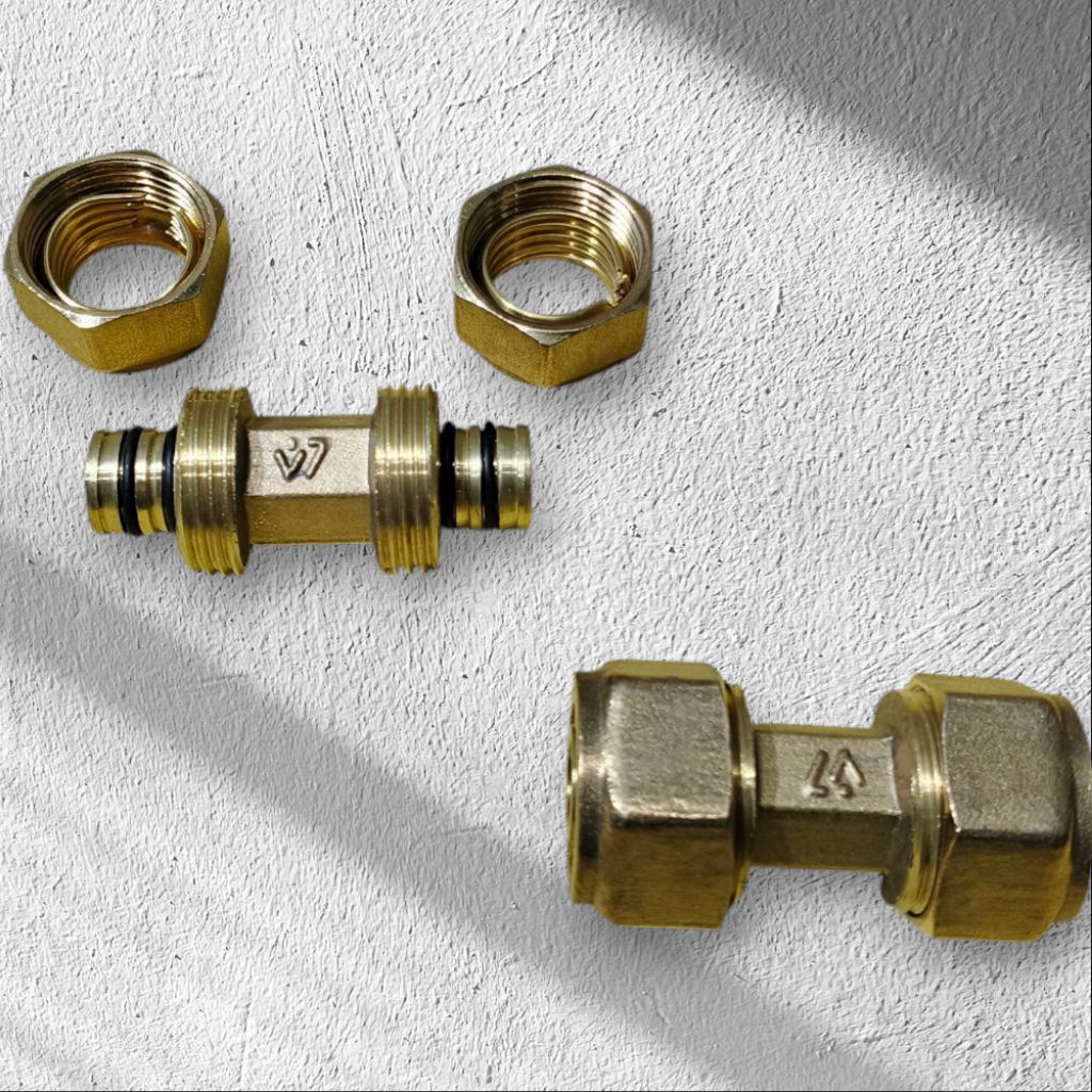 SHOCK DRAT SAMBUNG/SANBUNGAN SELANG AIR PANAS KUNINGAN