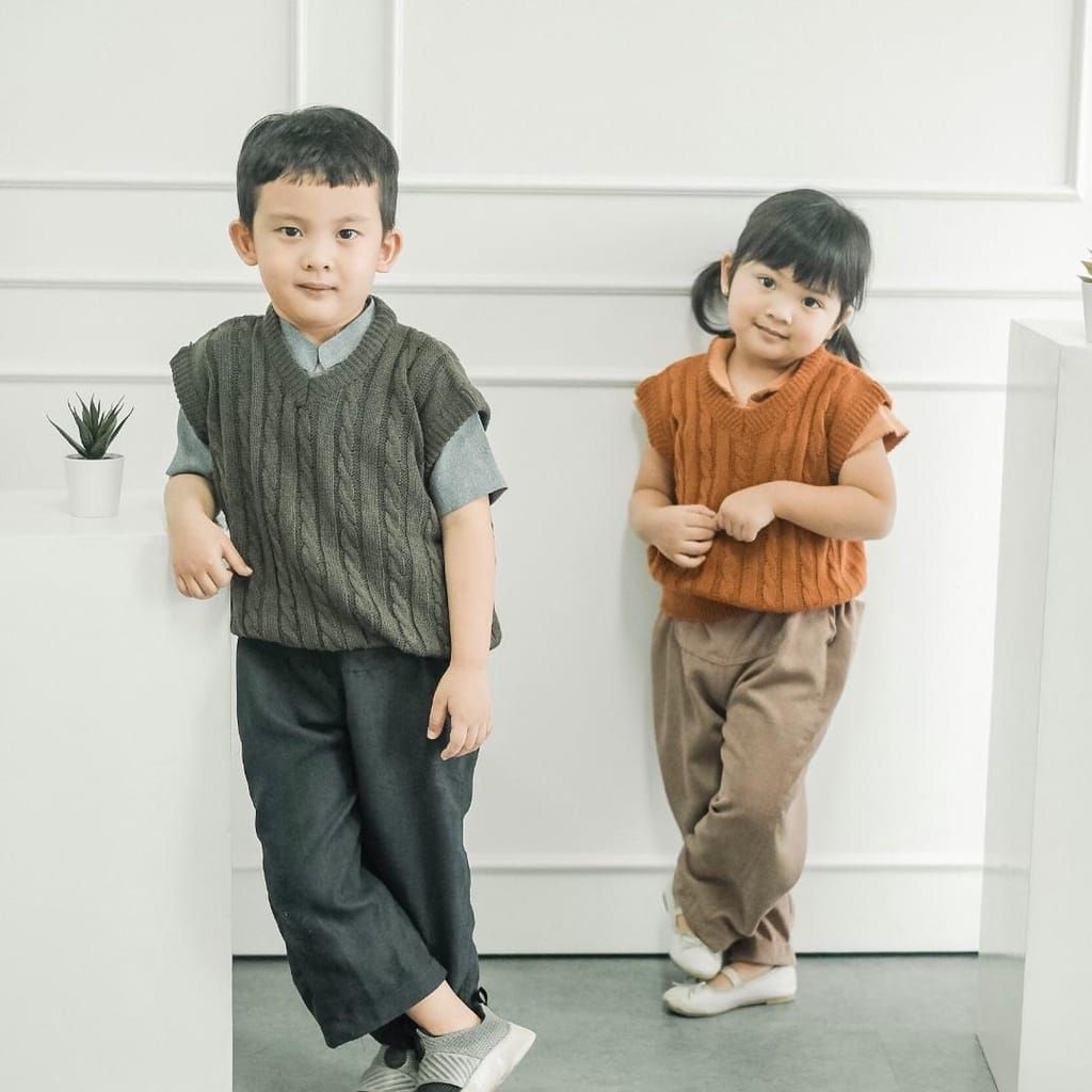vest rompi rajut cable /Rompi rajut anak anak usia 2/12 tahun  untuk wanita/pria