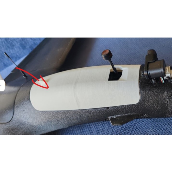 AtomRc Dolphin - front canopy