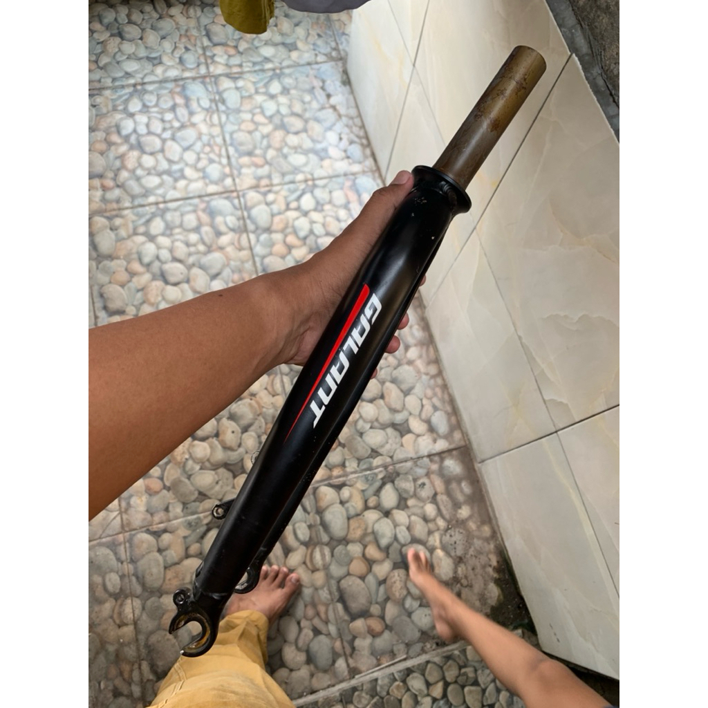 Fork 20 inch cakram alloy