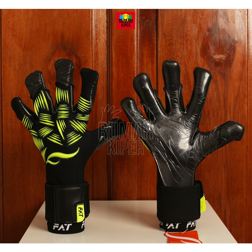 FAT VENOM ALTUS VERTO GECKO CUT BLACK KNIGHT (SKU : FAT 4525) Sarung Tangan Kiper