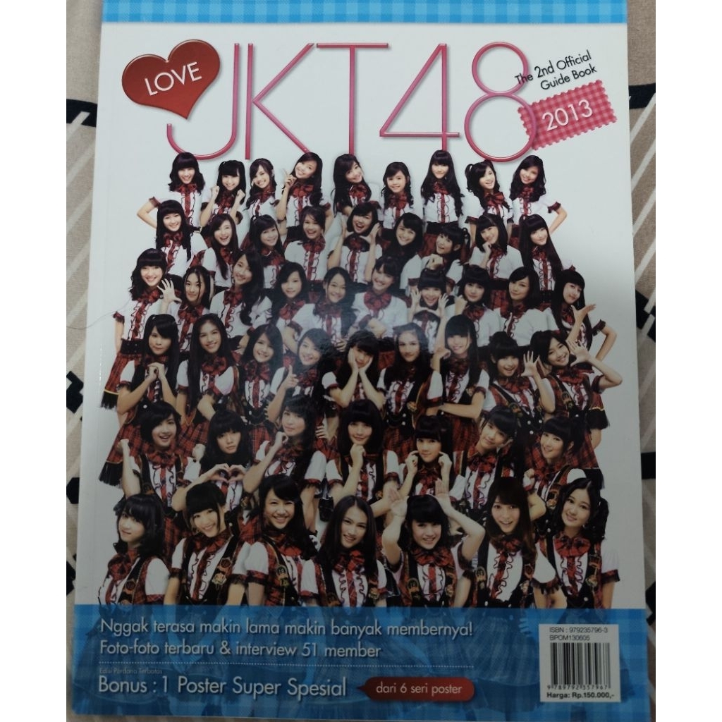 JKT48 Official Guide Book (1st & 2nd) (no poster)