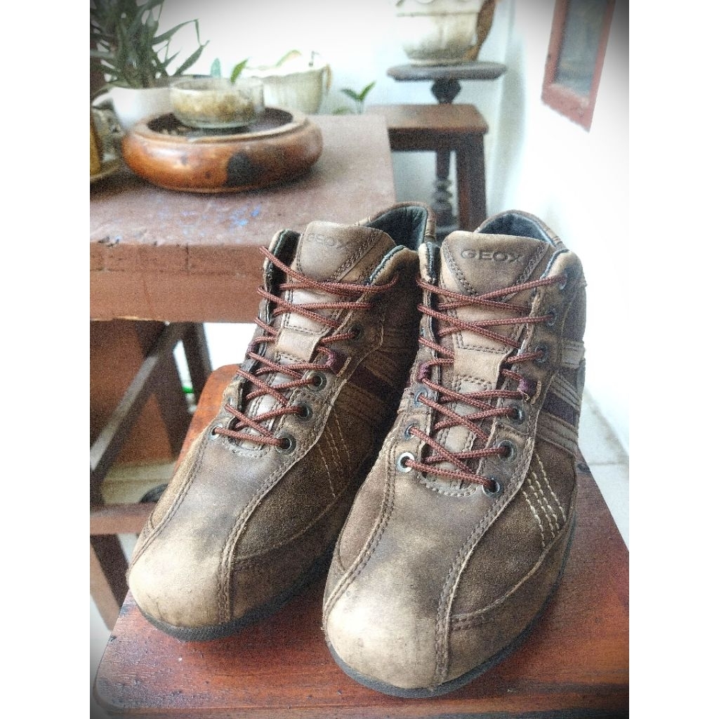 sepatu kulit seken brand Geox Respira sz 41