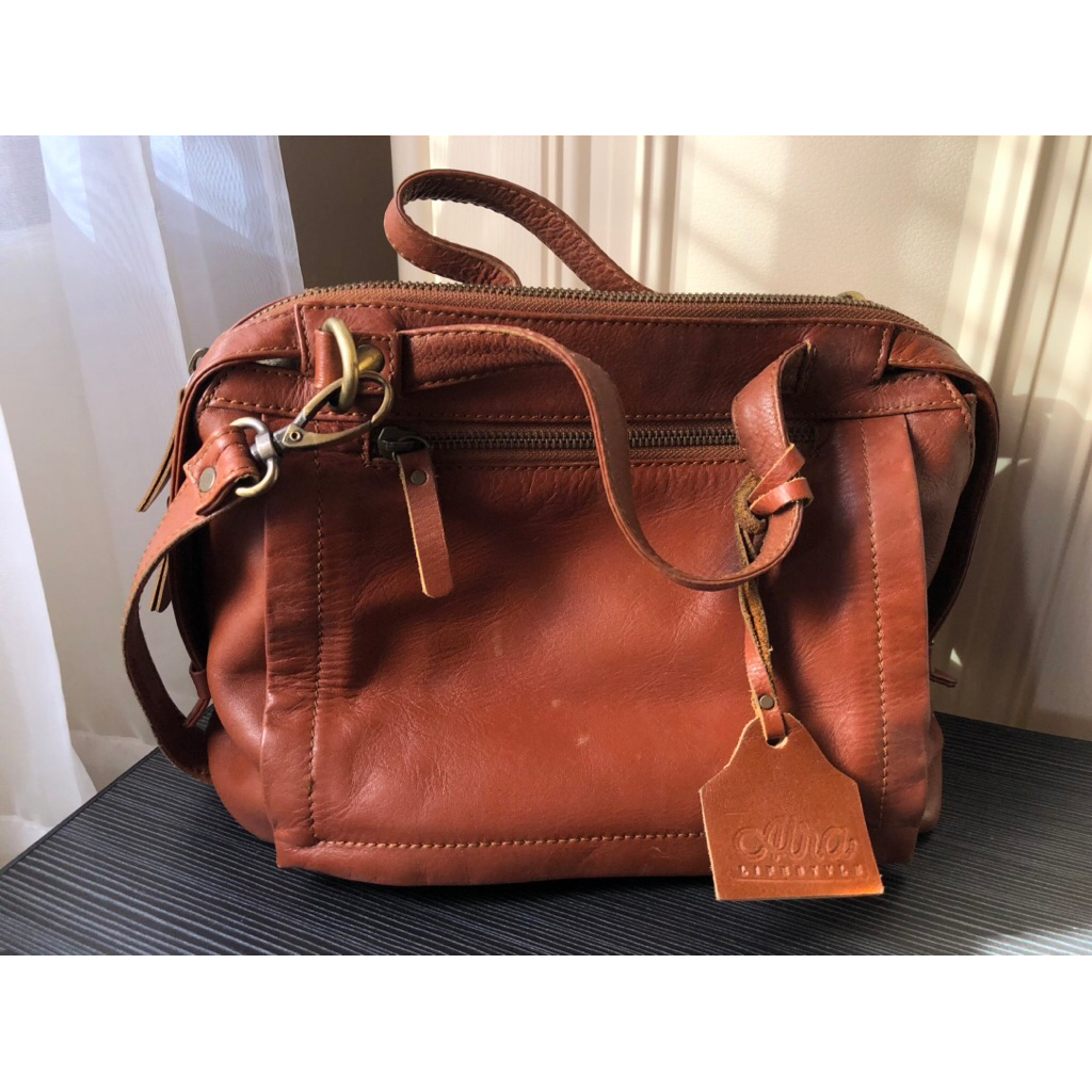 Preloved - Aira Leather bag besar